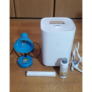 加湿器　リモコン付き　ハイブリッド式 　&　スタンドライト　卓上ライト