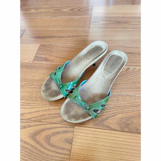 MIU MIU(ファー ・ サンダル)のフリマアイテム一覧 MIU MIU(ファー ・ サンダル)のフリマアイテム一覧