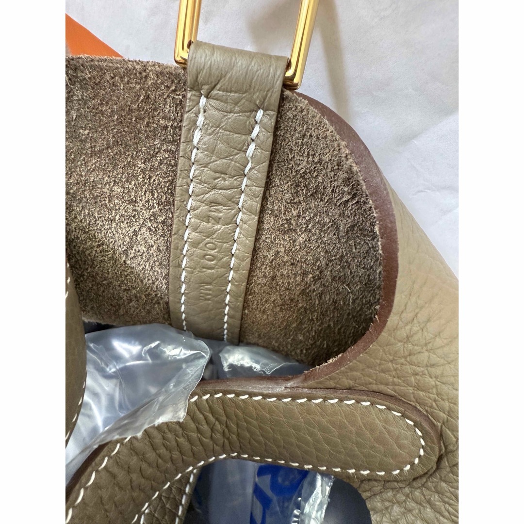 HERMES - 値下げ!新品 エルメス ピコタンロックPM エトゥープ HERMES - 値下げ!新品 エルメス ピコタンロックPM エトゥープ