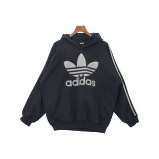 adidas - adidas アディダス パーカー トレフォイル 刺繍 黒 白 adidas - adidas アディダス パーカー トレフォイル 刺繍 黒 白