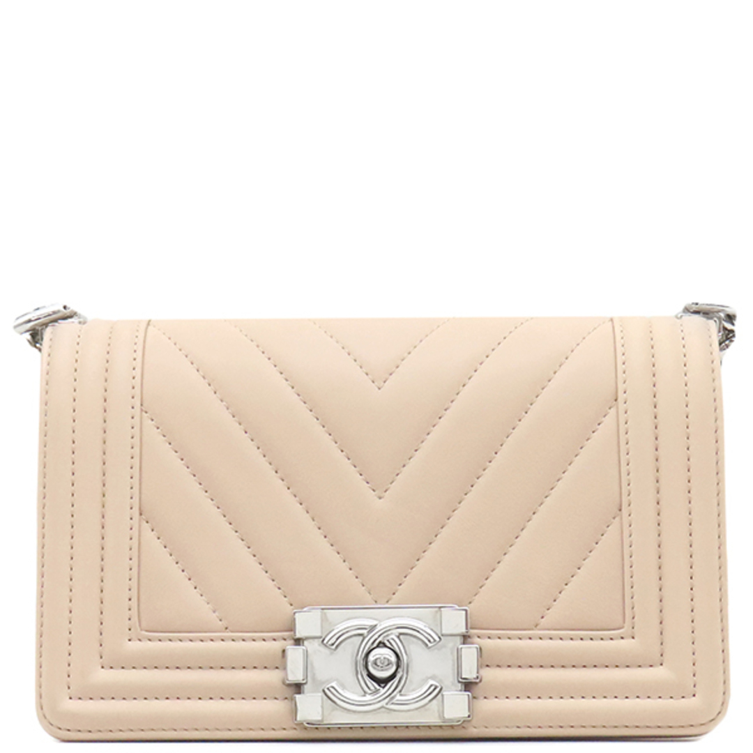 CHANEL - シャネル CHANEL ショルダーバッグ ボーイシャネル ラムスキン ベージュ シルバー金具 リカラー有 ピンクベージュ シェブロン Vステッチ  A67085 22******【中古】
