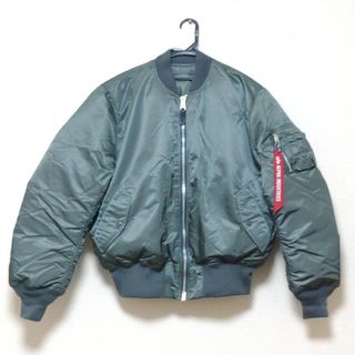 ALPHA INDUSTRIES(フライトジャケット ・ シルバー/銀色系)の ALPHA INDUSTRIES(フライトジャケット ・ シルバー/銀色系)の