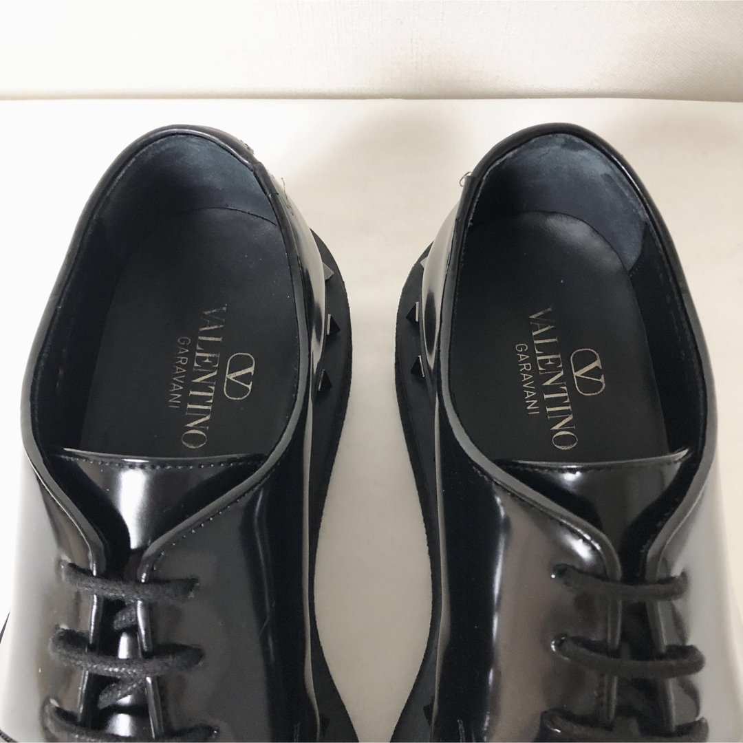 valentino garavani - 23AW VALENTINO ロックスタッズ レザー valentino garavani - 23AW VALENTINO ロックスタッズ レザー
