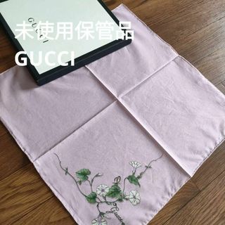 GUCCI(バンダナ/スカーフ ・ ピンク/桃色系)のフリマアイテム一覧 GUCCI(バンダナ/スカーフ ・ ピンク/桃色系)のフリマアイテム一覧