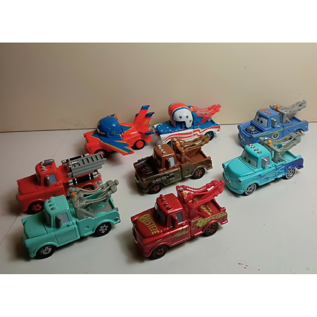 カーズ・トミカシリーズ - トミカディズニーカーズメーター8台