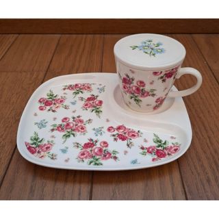 LAURA ASHLEY(食器)のフリマアイテム一覧 LAURA ASHLEY(食器)のフリマアイテム一覧