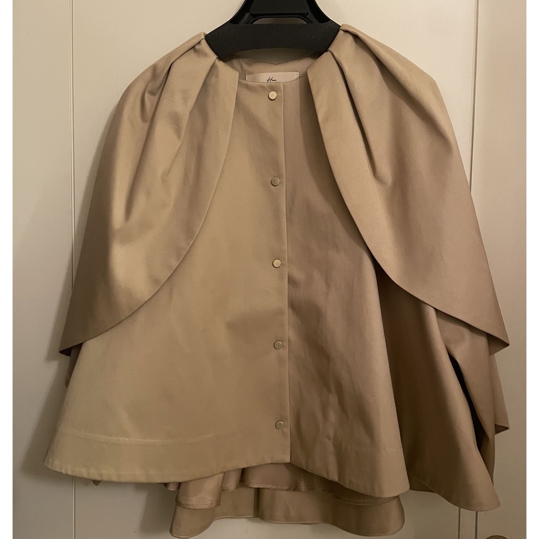 Heve HANABIRAトレンチ ベージュ 新品未使用の通販 by シャネル Heve HANABIRAトレンチ ベージュ 新品未使用の通販 by シャネル