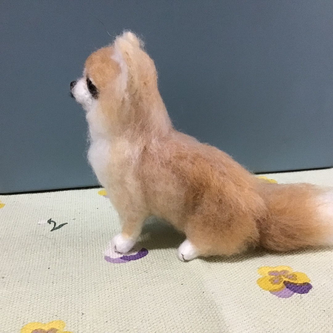 若者に人気のブランド チワワ（お座りポーズ） 羊毛フェルト