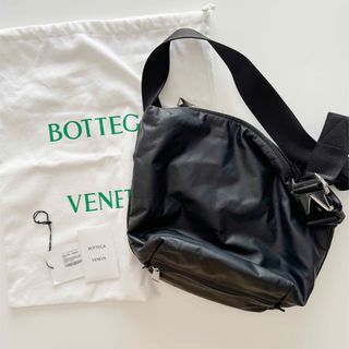 BOTTEGA VENETA(ナイロン ・ ショルダーバッグ)のフリマ BOTTEGA VENETA(ナイロン ・ ショルダーバッグ)のフリマ