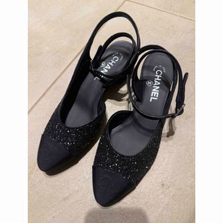 CHANEL - CHANELシャネル ココマークカメリアヒールパンプス 36 CHANEL - CHANELシャネル ココマークカメリアヒールパンプス 36