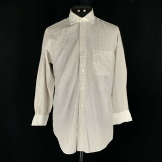 BURBERRY(ライン ・ シャツ)のフリマアイテム一覧 BURBERRY(ライン ・ シャツ)のフリマアイテム一覧