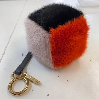 FENDI(チャーム)のフリマアイテム一覧 FENDI(チャーム)のフリマアイテム一覧