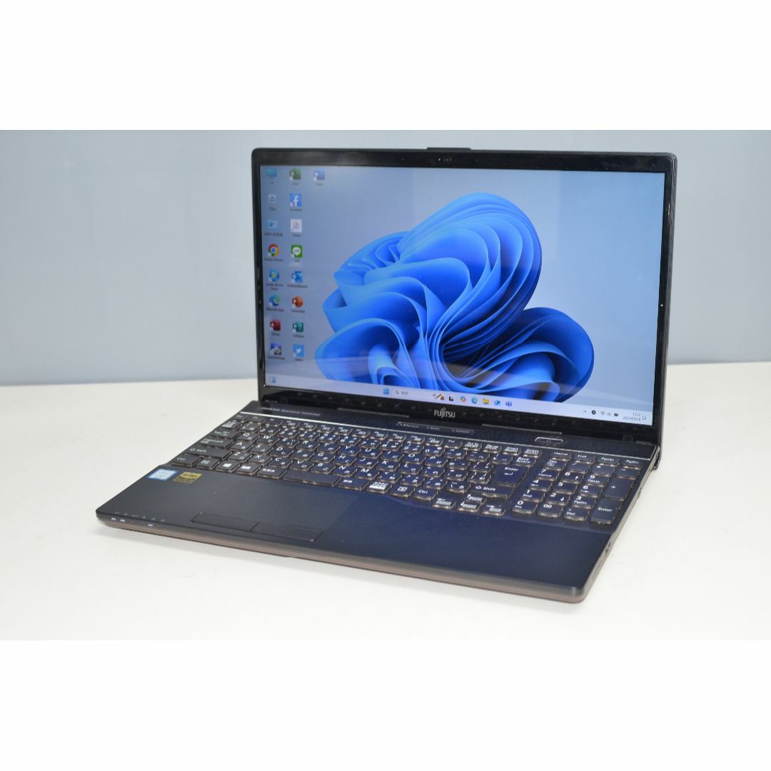 中古良品ノートパソコン 富士通 AH55/D1 Windows11+office