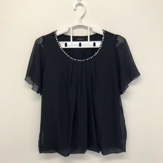 【a.v.v】アーヴェヴェ】　紺系　L　半袖トップス　シフォン　無地　シンプル　ビジュー(その他)
