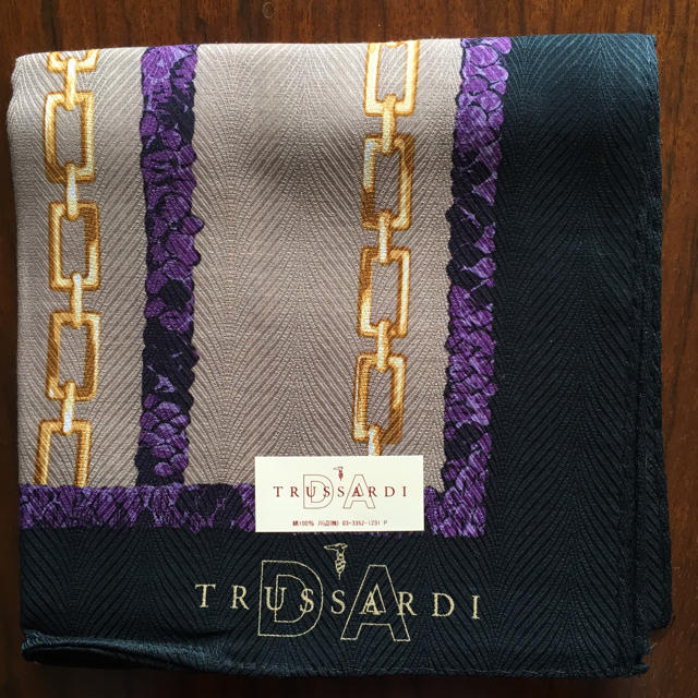 Trussardi(トラサルディ)のTRUSSARDI ハンカチ レディースのファッション小物(ハンカチ)の商品写真