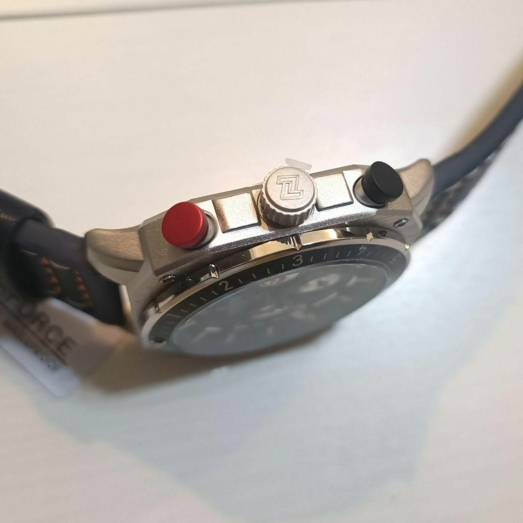 【新品】メンズ腕時計NAVIFORCE NF8057 青黒【クロノグラフ】 メンズの時計(腕時計(アナログ))の商品写真
