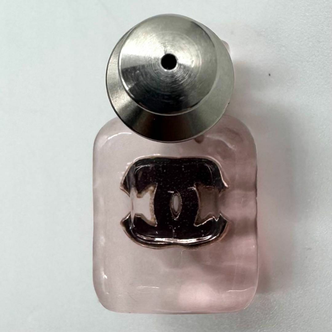 CHANEL - 【未使用級】CHANEL ブローチ 香水 ココマーク ライン CHANEL - 【未使用級】CHANEL ブローチ 香水 ココマーク ライン