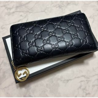 GUCCI - ☆GUCCI☆ スカーフ 大判 インターロッキング チェーン GUCCI - ☆GUCCI☆ スカーフ 大判 インターロッキング チェーン