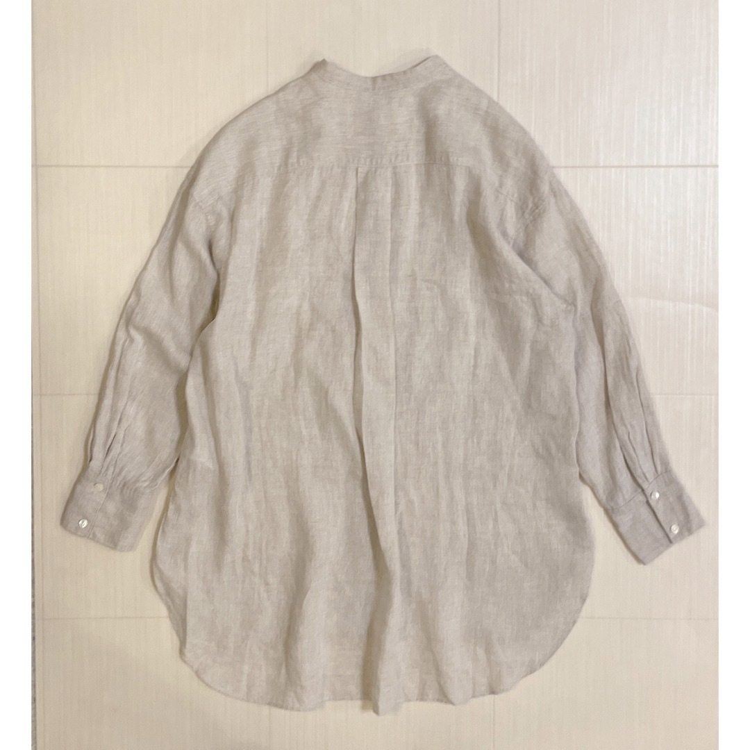 Whim Gazette(ウィムガゼット)の美品✨Whim Gazette リネン100% シャツ ヨーク バンドカラー レディースのトップス(シャツ/ブラウス(長袖/七分))の商品写真