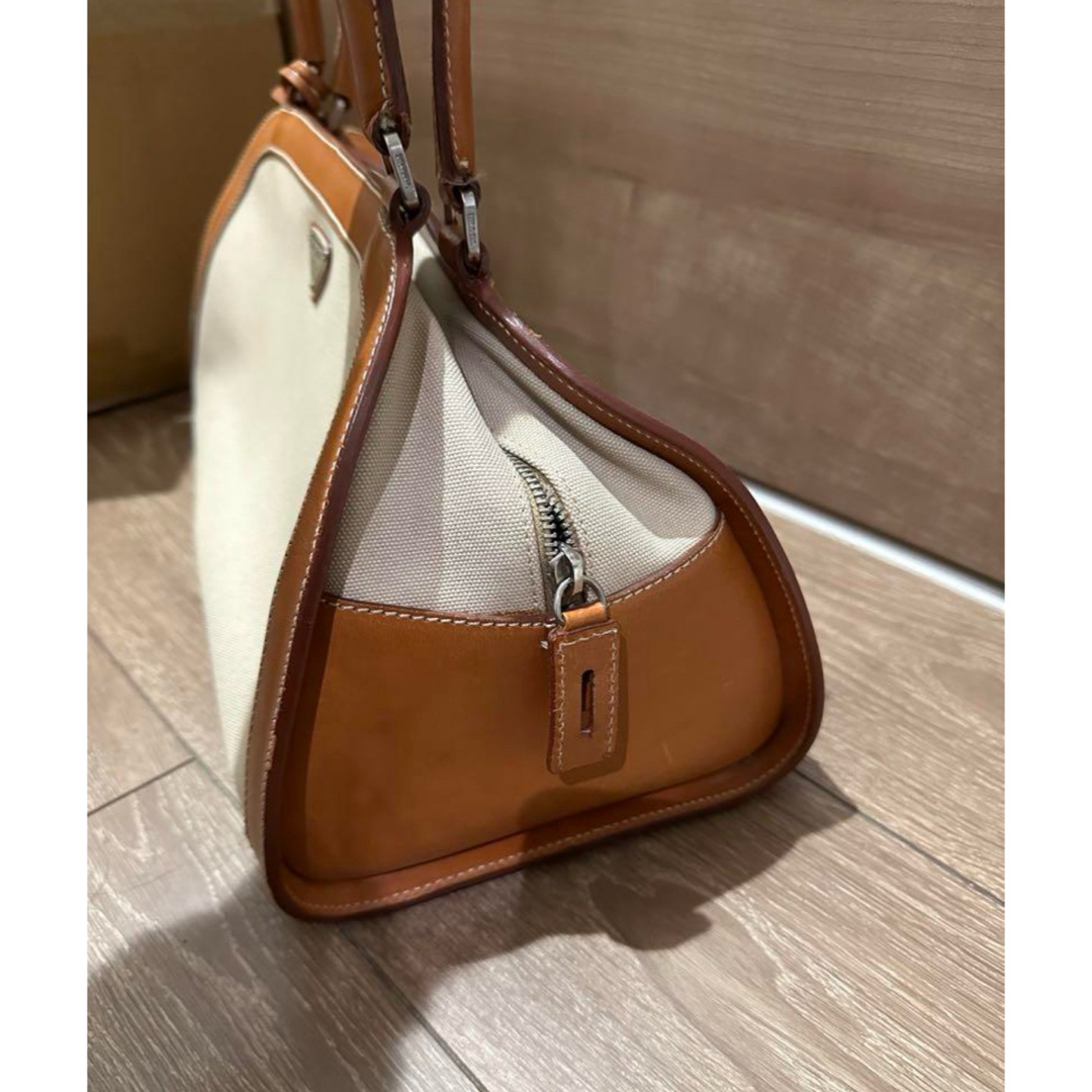 PRADA - 【PRADA プラダ】ハンドバッグ 鍵付き ボストン トート PRADA - 【PRADA プラダ】ハンドバッグ 鍵付き ボストン トート