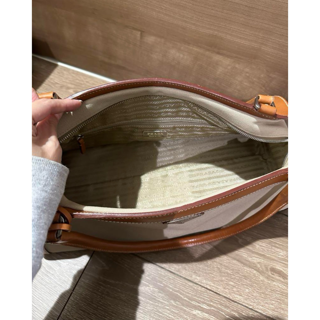 PRADA - 【PRADA プラダ】ハンドバッグ 鍵付き ボストン トート PRADA - 【PRADA プラダ】ハンドバッグ 鍵付き ボストン トート