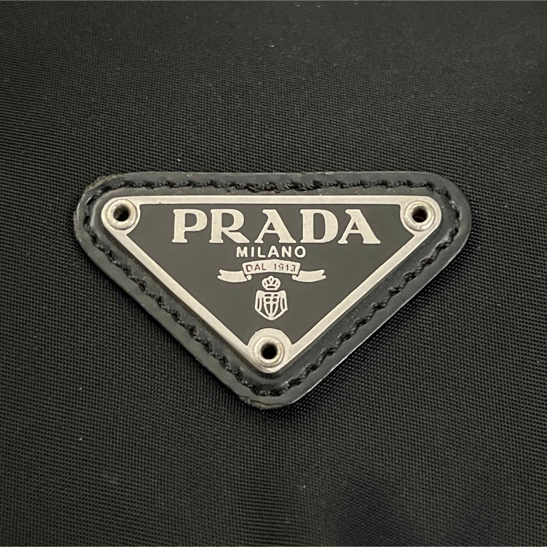 PRADA - プラダ 三角ロゴ 巾着ミニポーチ 小物入れ コスメポーチ PRADA - プラダ 三角ロゴ 巾着ミニポーチ 小物入れ コスメポーチ