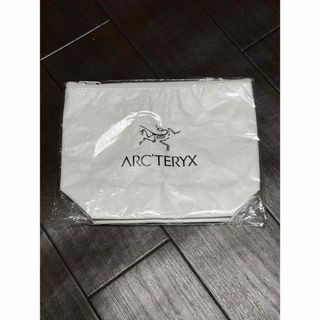 ARC'TERYX - アークテリクス マグカップ非売品の通販 by けんた ARC'TERYX - アークテリクス マグカップ非売品の通販 by けんた