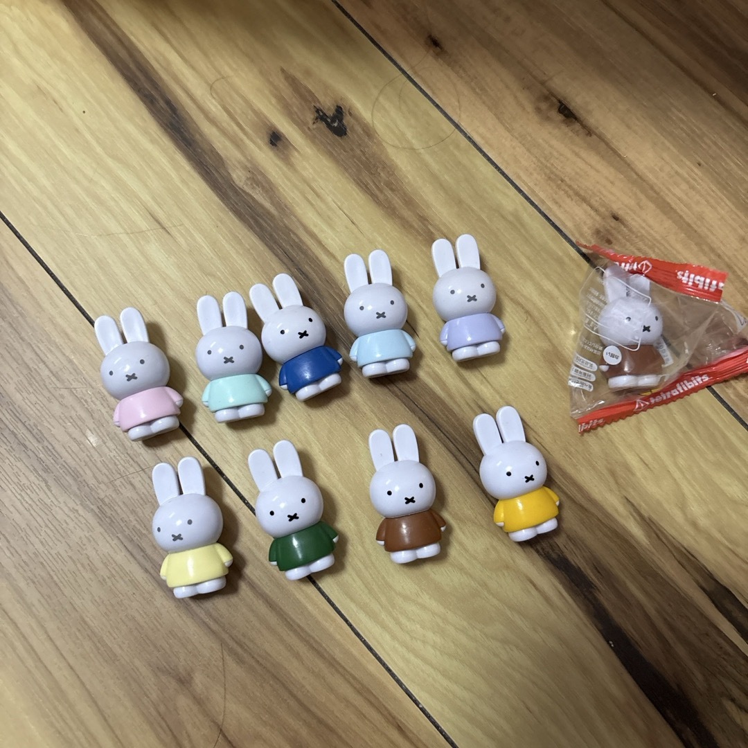 JAM(ジャム)のミッフィー テトラフィビッツ10体セット エンタメ/ホビーのおもちゃ/ぬいぐるみ(キャラクターグッズ)の商品写真