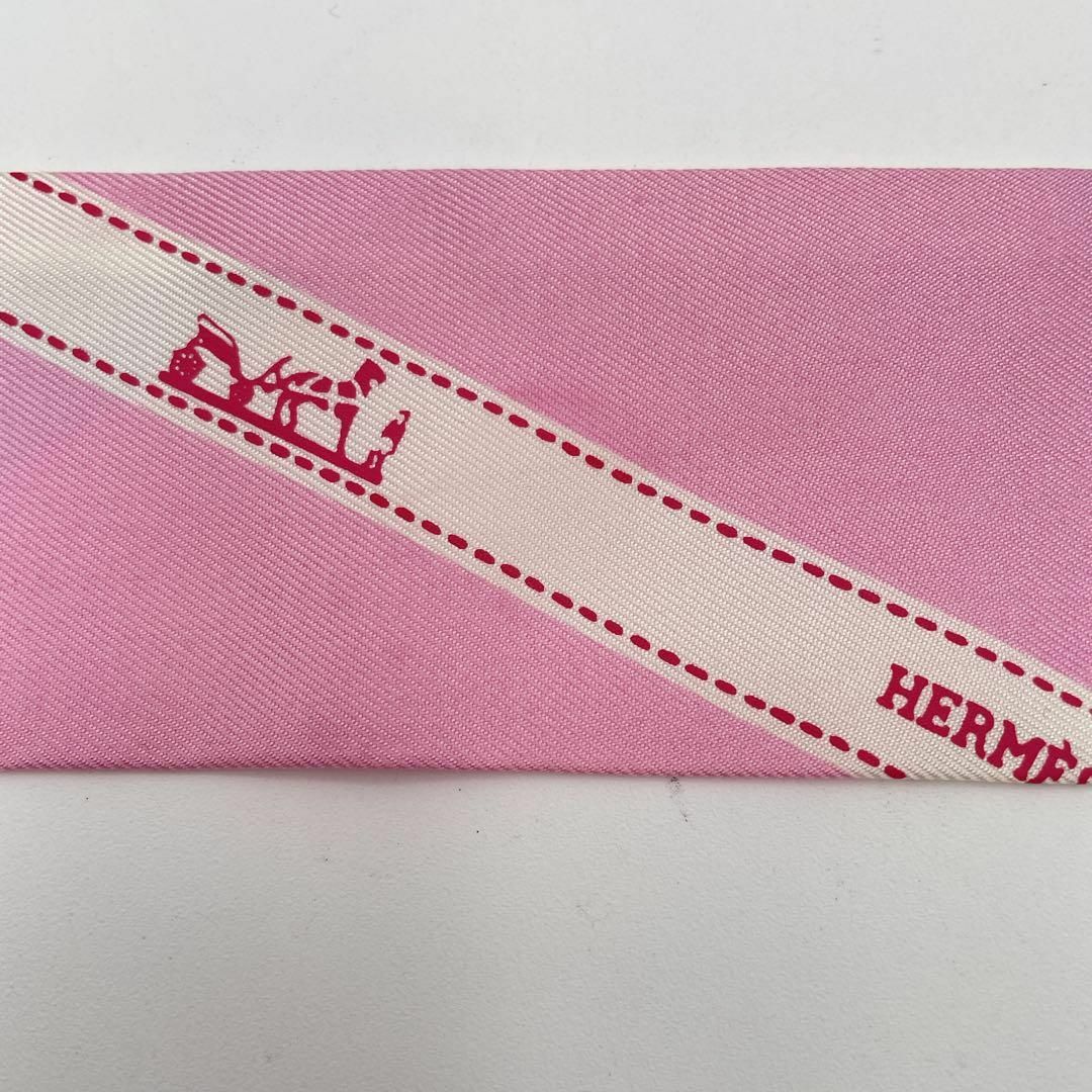 HERMES - ✨️美品✨️ エルメス ツイリーリボン柄 ボリュ HERMES - ✨️美品✨️ エルメス ツイリーリボン柄 ボリュ