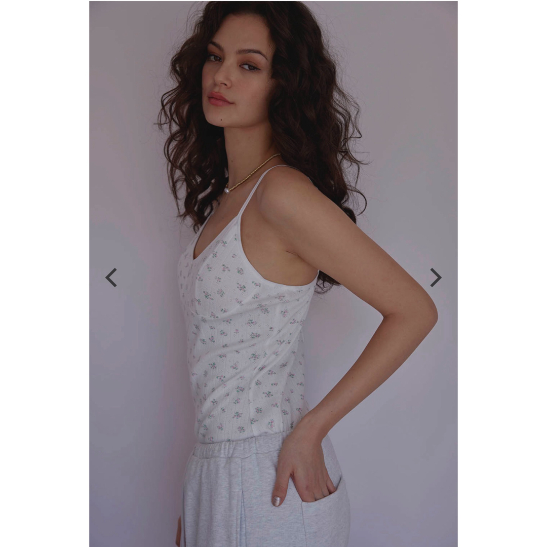 ALEXIA STAM - 【新品未使用 タグ付き】ALEXIASTAM 花柄 ALEXIA STAM - 【新品未使用 タグ付き】ALEXIASTAM 花柄