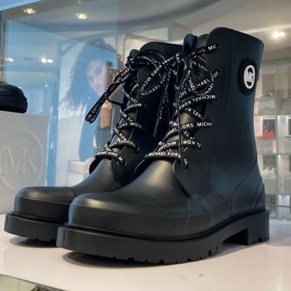 MICHAEL KORS(ブーツ)のフリマアイテム一覧 MICHAEL KORS(ブーツ)のフリマアイテム一覧