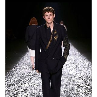 DRIES VAN NOTEN - ROLD SKOV NEW WEST JACKET BLACKの通販 by DRIES VAN NOTEN - ROLD SKOV NEW WEST JACKET BLACKの通販 by