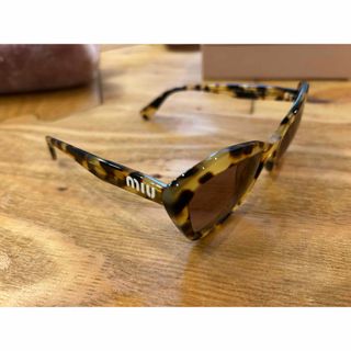 MIU MIUのフリマアイテム一覧 MIU MIUのフリマアイテム一覧