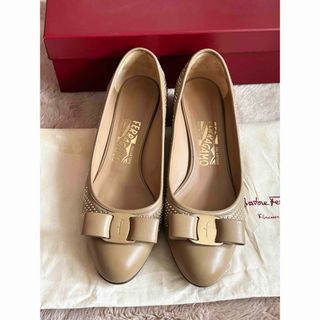 Salvatore Ferragamo(ハイヒール/パンプス ・ ブルー・ネイビー Salvatore Ferragamo(ハイヒール/パンプス ・ ブルー・ネイビー