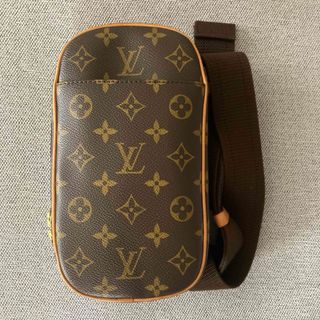 LOUIS VUITTON(ファー ・ ボディバッグ/ウエストポーチ)の LOUIS VUITTON(ファー ・ ボディバッグ/ウエストポーチ)の