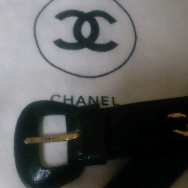 CHANEL(シャネル)のあむ様同梱おまとめ！素敵なシャネル  希少！チェーン付きレザーベルト！60～65 レディースのファッション小物(ベルト)の商品写真