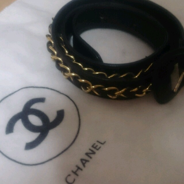 CHANEL(シャネル)のあむ様同梱おまとめ！素敵なシャネル  希少！チェーン付きレザーベルト！60～65 レディースのファッション小物(ベルト)の商品写真