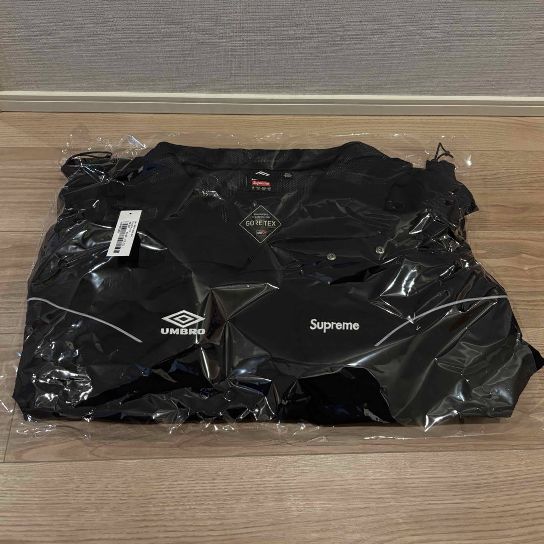 UMBRO - Supreme x Umbro GORE-TEX Hooded Jacketの通販 by UMBRO - Supreme x Umbro GORE-TEX Hooded Jacketの通販 by
