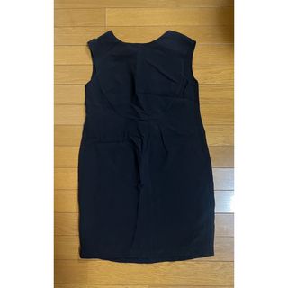 PRADA(ひざ丈ワンピース)のフリマアイテム一覧 PRADA(ひざ丈ワンピース)のフリマアイテム一覧