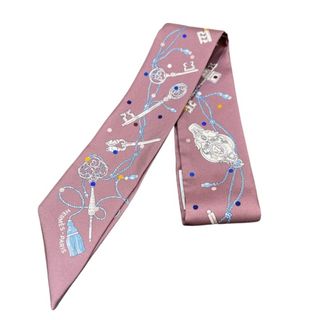 GUCCI - ☆GUCCI☆ スカーフ 大判 インターロッキング チェーン GUCCI - ☆GUCCI☆ スカーフ 大判 インターロッキング チェーン