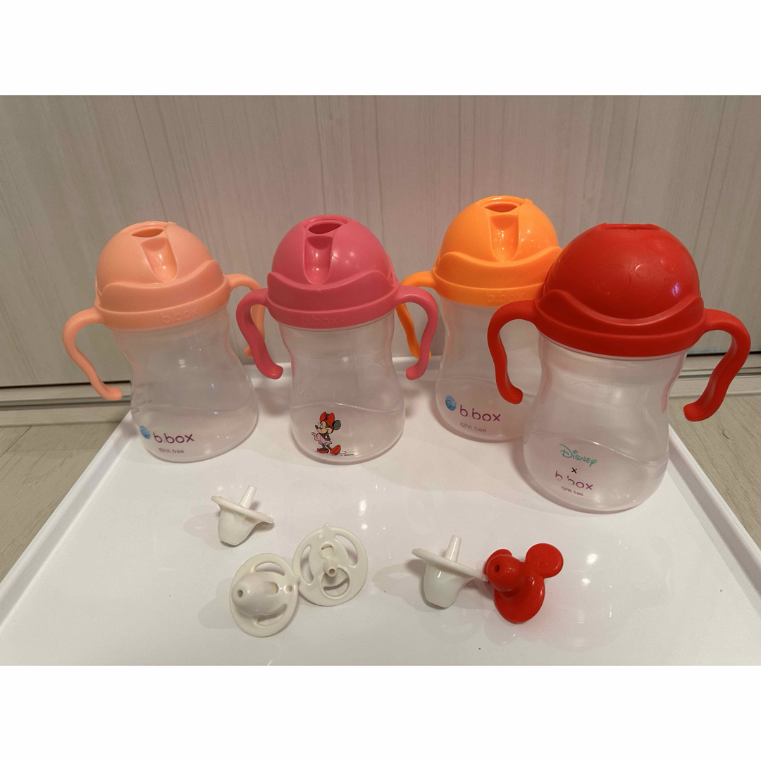 アカチャンホンポ(アカチャンホンポ)のbbox コップ まとめ売り キッズ/ベビー/マタニティの授乳/お食事用品(マグカップ)の商品写真