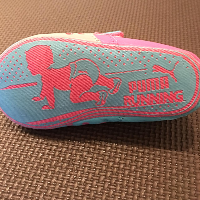 PUMA(プーマ)の新品☆PUMA 室内履き 12cm キッズ/ベビー/マタニティのベビー靴/シューズ(~14cm)(スニーカー)の商品写真