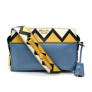 PRADA(バッグ ・ ブルー・ネイビー/青色系)のフリマアイテム一覧 PRADA(バッグ ・ ブルー・ネイビー/青色系)のフリマアイテム一覧