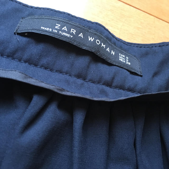 ZARA(ザラ)のスカート レディースのスカート(ひざ丈スカート)の商品写真