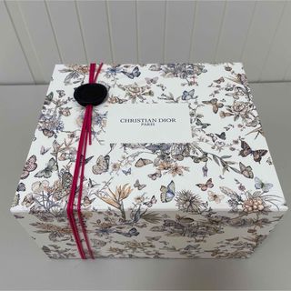 Christian Dior - DIOR ピアスの空箱 ショッパー 星チャーム付 Christian Dior - DIOR ピアスの空箱 ショッパー 星チャーム付