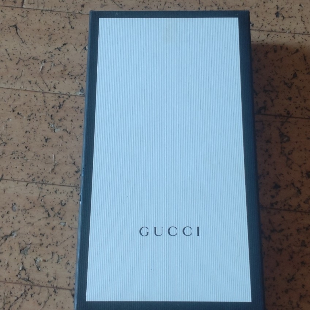 GUCCI - 希少☆グッチGGマーモント シェブロンハート ラウンド GUCCI - 希少☆グッチGGマーモント シェブロンハート ラウンド
