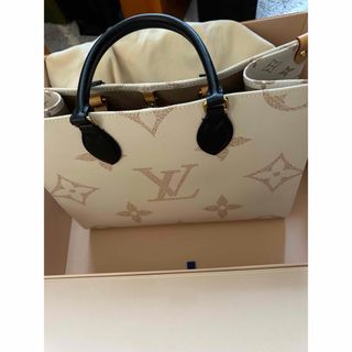LOUIS VUITTON - 美品✨ルイヴィトン モノグラム ティセ サック LOUIS VUITTON - 美品✨ルイヴィトン モノグラム ティセ サック