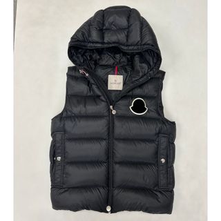 MONCLER(ダウンベスト)のフリマアイテム一覧 MONCLER(ダウンベスト)のフリマアイテム一覧