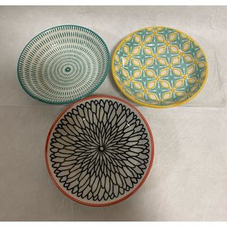 新品未使用】 野はら屋 佐々木かおり 作陶 8寸皿 三彩 点打 新品未使用】 野はら屋 佐々木かおり 作陶 8寸皿 三彩 点打