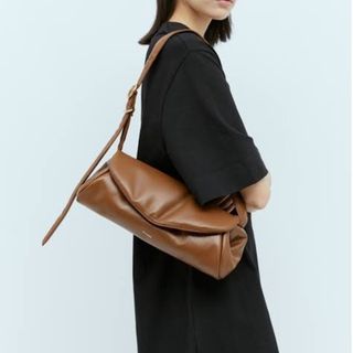 JIL SANDER(バッグ ・ ブラウン/茶色系)のフリマアイテム一覧 JIL SANDER(バッグ ・ ブラウン/茶色系)のフリマアイテム一覧